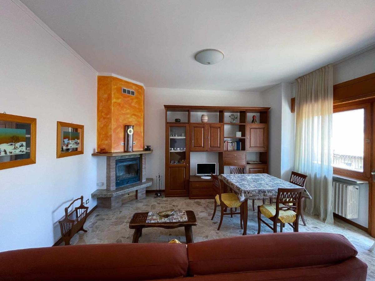 דירות בלאג'יו Terrazza San Martino מראה חיצוני תמונה